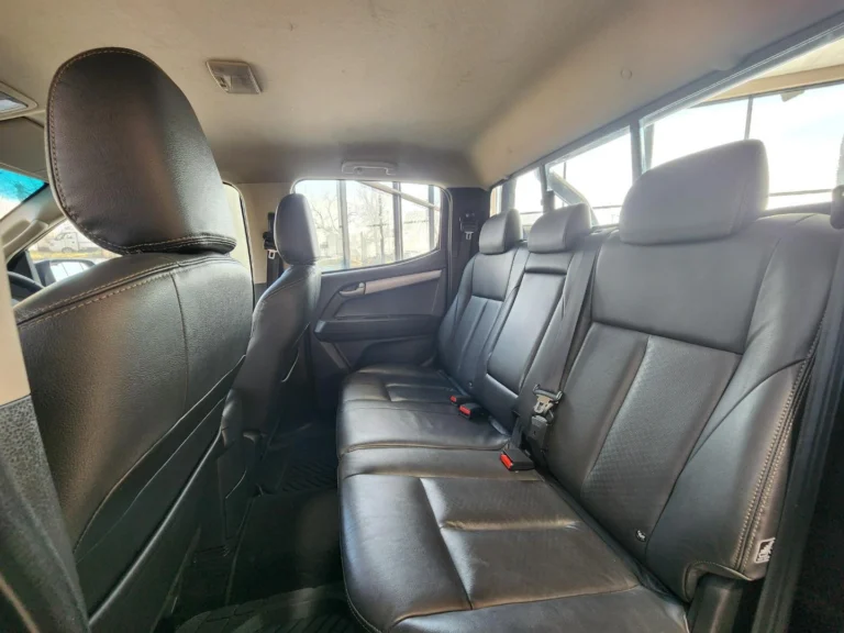 2015 Isuzu KB 300D-Teq Double Cab Serengeti Auto For Sale, photo 17