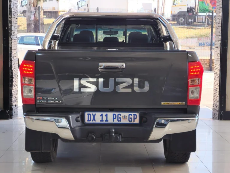 2015 Isuzu KB 300D-Teq Double Cab Serengeti Auto For Sale, photo 3