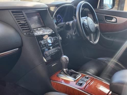 2015 Infiniti QX70 3.0d S, photo 8