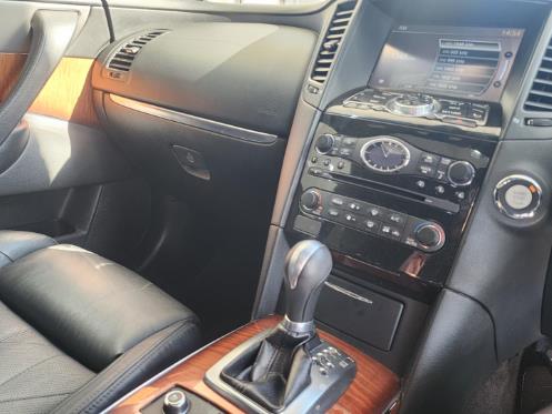 2015 Infiniti QX70 3.0d S, photo 9