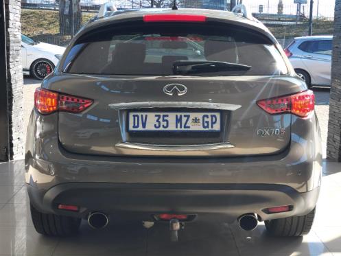 2015 Infiniti QX70 3.0d S, photo 6