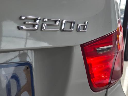 2010 BMW 3 Series 320d Exclusive Auto, photo 7