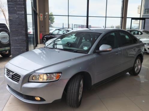 2010 Volvo S40 2.0, photo 4