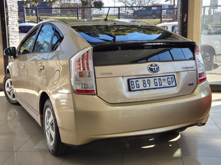 2011 Toyota Prius Hybrid, photo 4