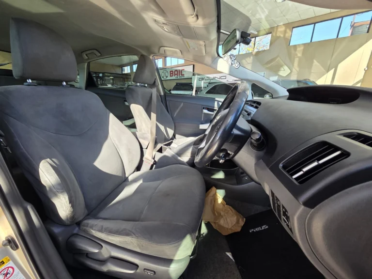 2011 Toyota Prius Hybrid, photo 8