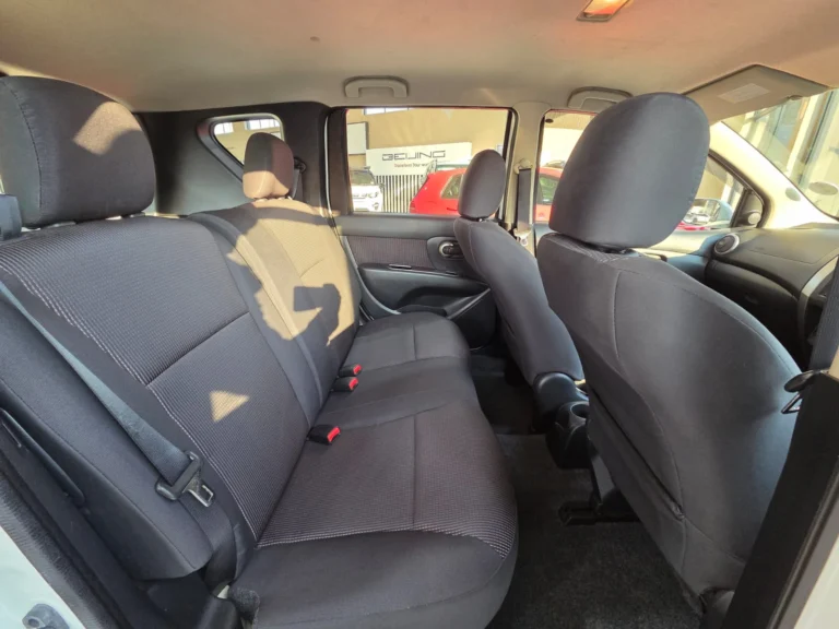 2010 Nissan Livina 1.6 Visia, photo 9