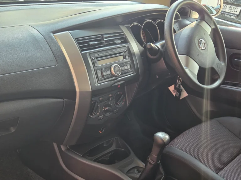 2010 Nissan Livina 1.6 Visia, photo 8