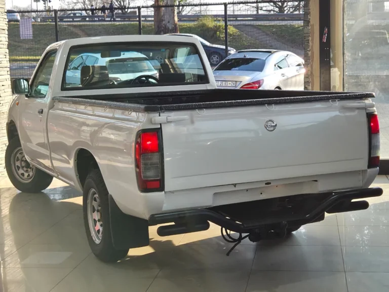 2015 Nissan NP300 Hardbody 2.0, photo 8