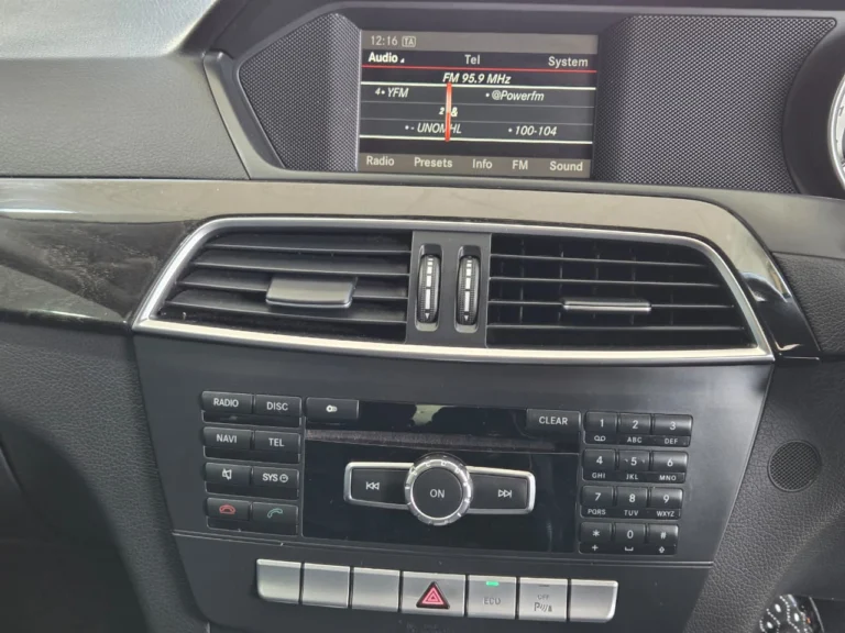 2013 Mercedes-Benz C-Class C200 Avantgarde Auto, photo 13