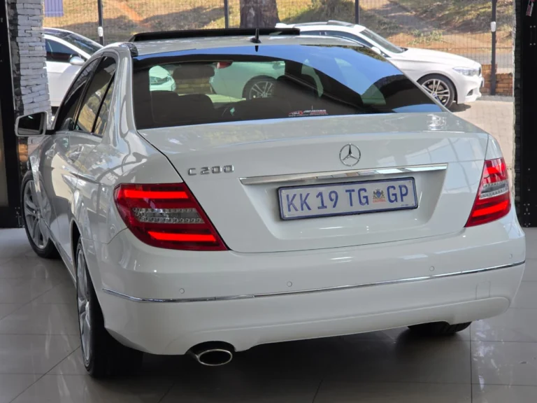 2013 Mercedes-Benz C-Class C200 Avantgarde Auto, photo 8