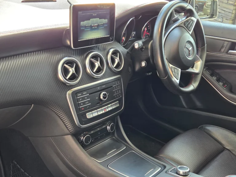 2017 Mercedes-Benz A-Class A200 AMG Line Auto, photo 12