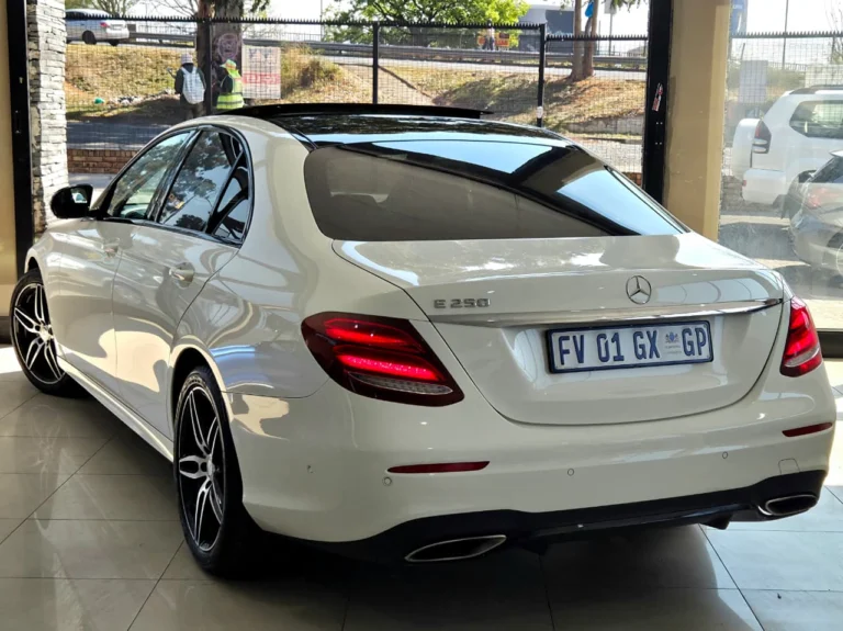 2017 Mercedes-Benz E-Class E250 AMG Line, photo 7