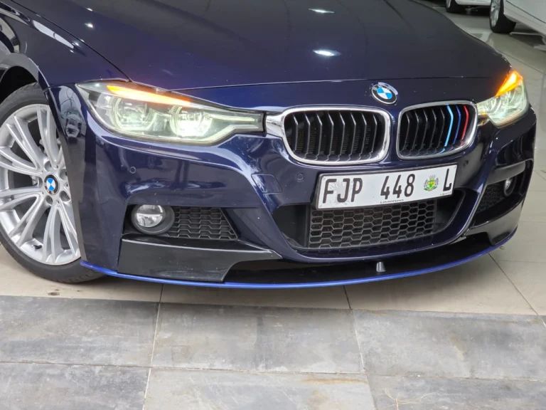 2016 BMW 3 Series 320i M Sport Auto, photo 3