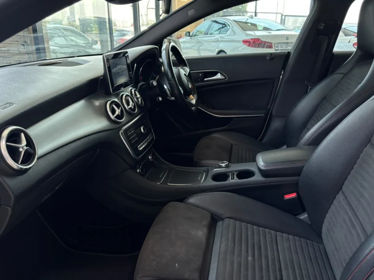 2018 Mercedes-Benz CLA CLA200 AMG Line Auto, photo 14