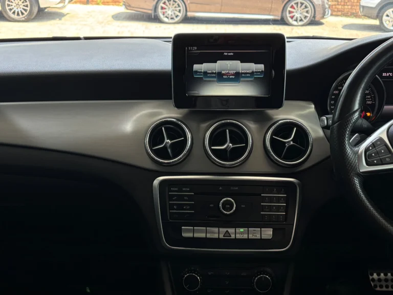 2018 Mercedes-Benz CLA CLA200 AMG Line Auto, photo 16