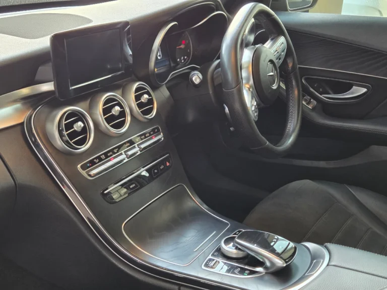 2019 Mercedes-Benz C-Class C220d AMG Line, photo 10