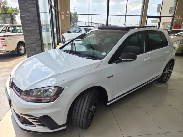 2017 Volkswagen Volkswagen Golf GTI ClubSport, photo 4